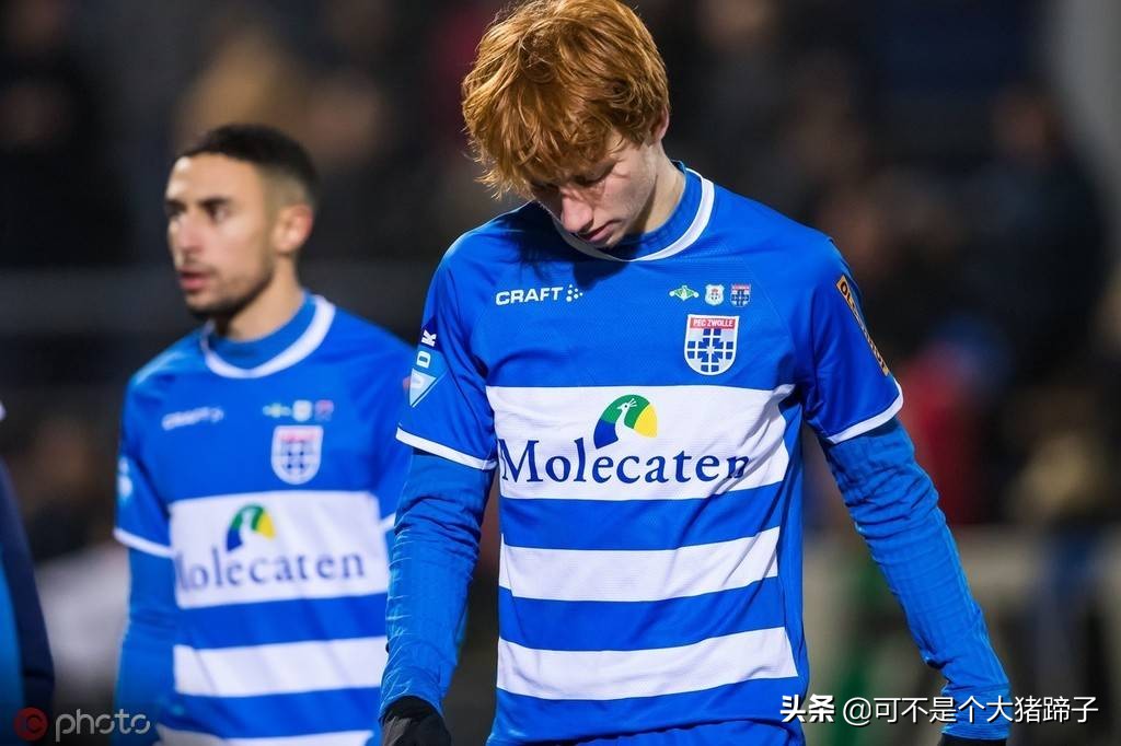 实况足球利物浦精选萨拉赫,利物浦范迪克和萨拉赫谁才是老大