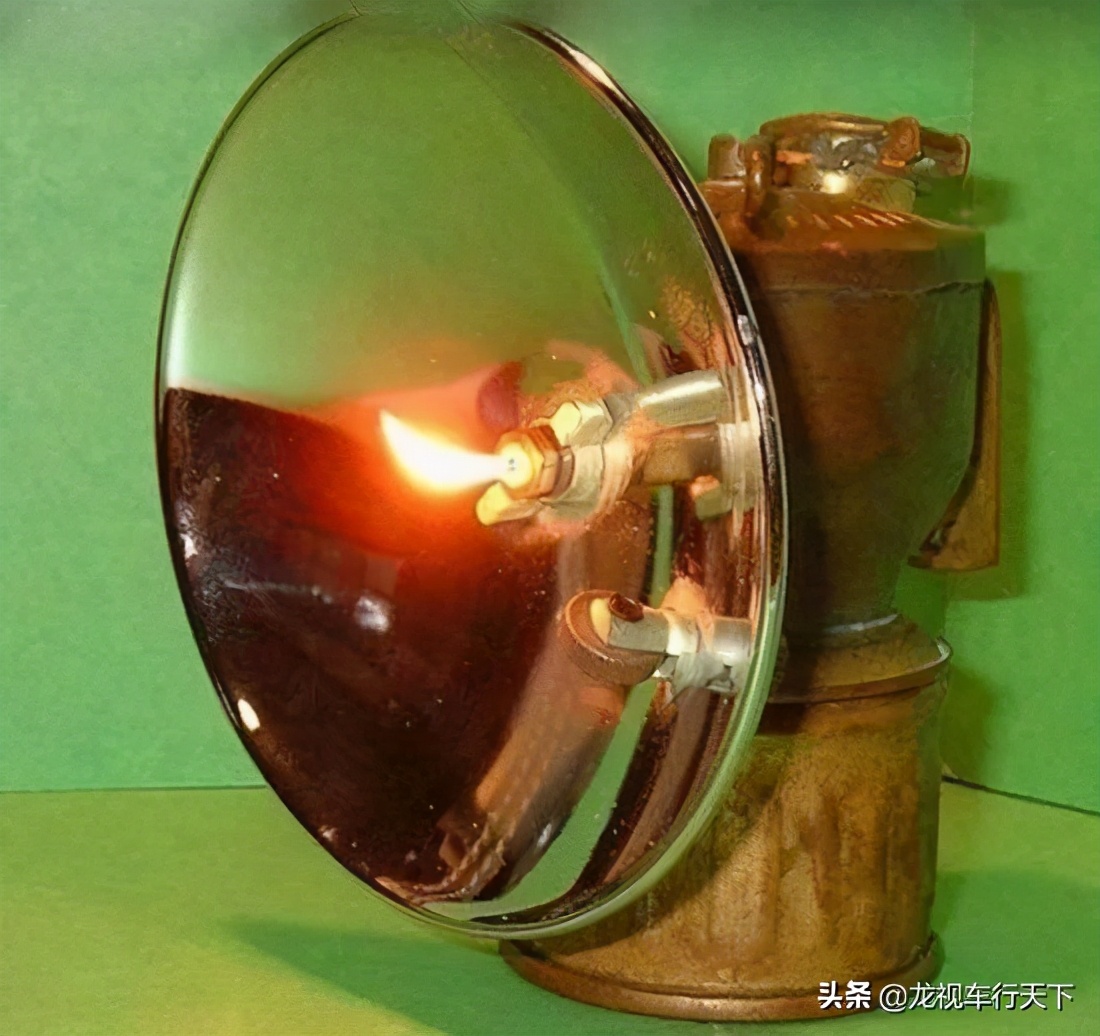 汽车大灯演变史,汽车大灯发展史