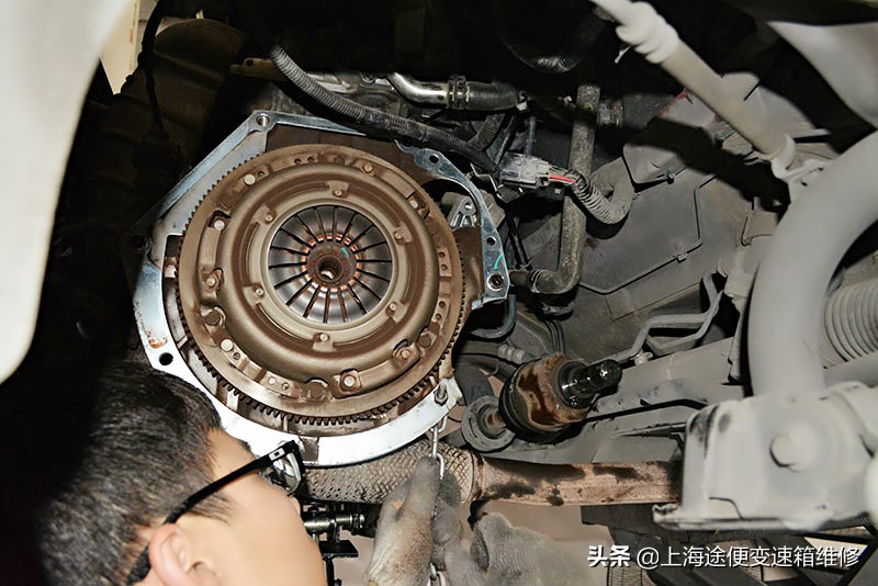 11款赛欧emt变速箱升挡迟缓转速高,雪佛兰赛欧变速箱挂不了挡