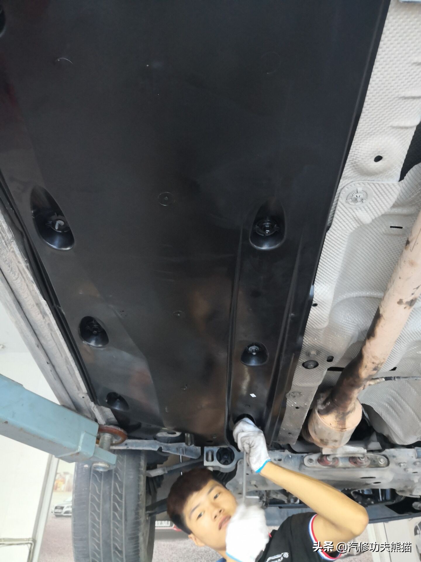 2017款途观丝绸之路1.8t烧机油吗,途观2015款1.8t四驱豪华版烧机油