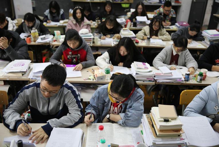 高中生自控力差怎么办？管理学习生活，北大学姐提供3项原则