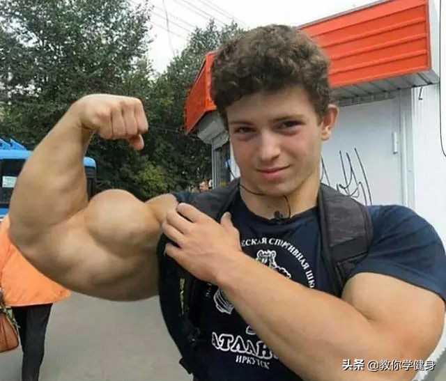 怎么样才能锻炼手臂成麒麟臂,哑铃训练手臂麒麟臂整套动作