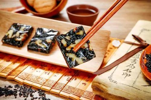 阿胶糕吃多了会怎样,阿胶糕到底有没有补气血的功效