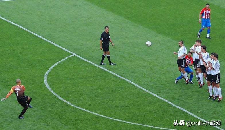 足球十大至暗时刻c罗,足坛十大名场面惊世倒钩c罗