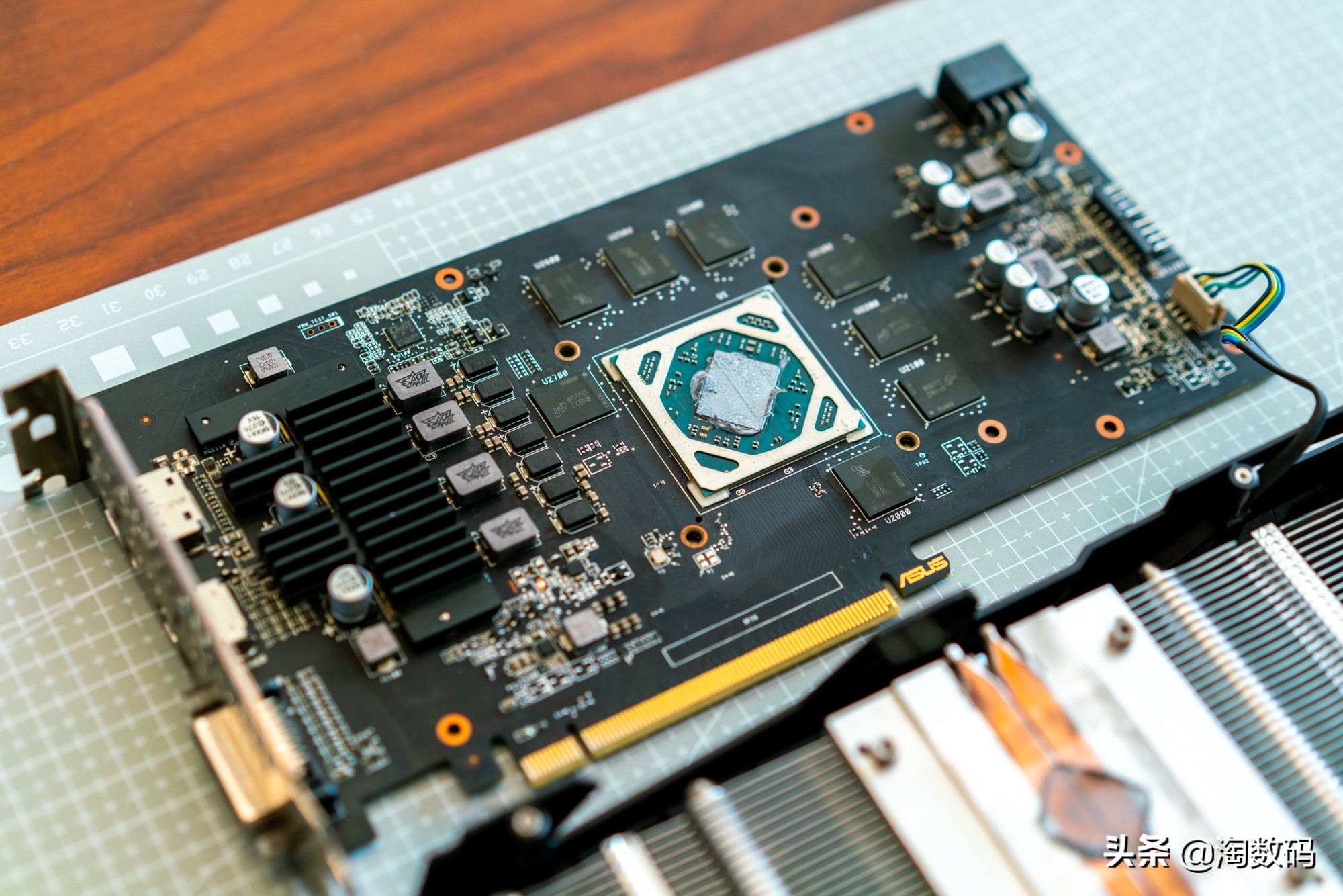 华硕rx580t8g吃鸡表现,华硕rx5808g游戏表现