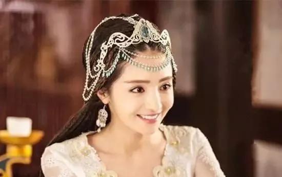 陈乔恩古装白衣的图片大全,古装美人白衣装