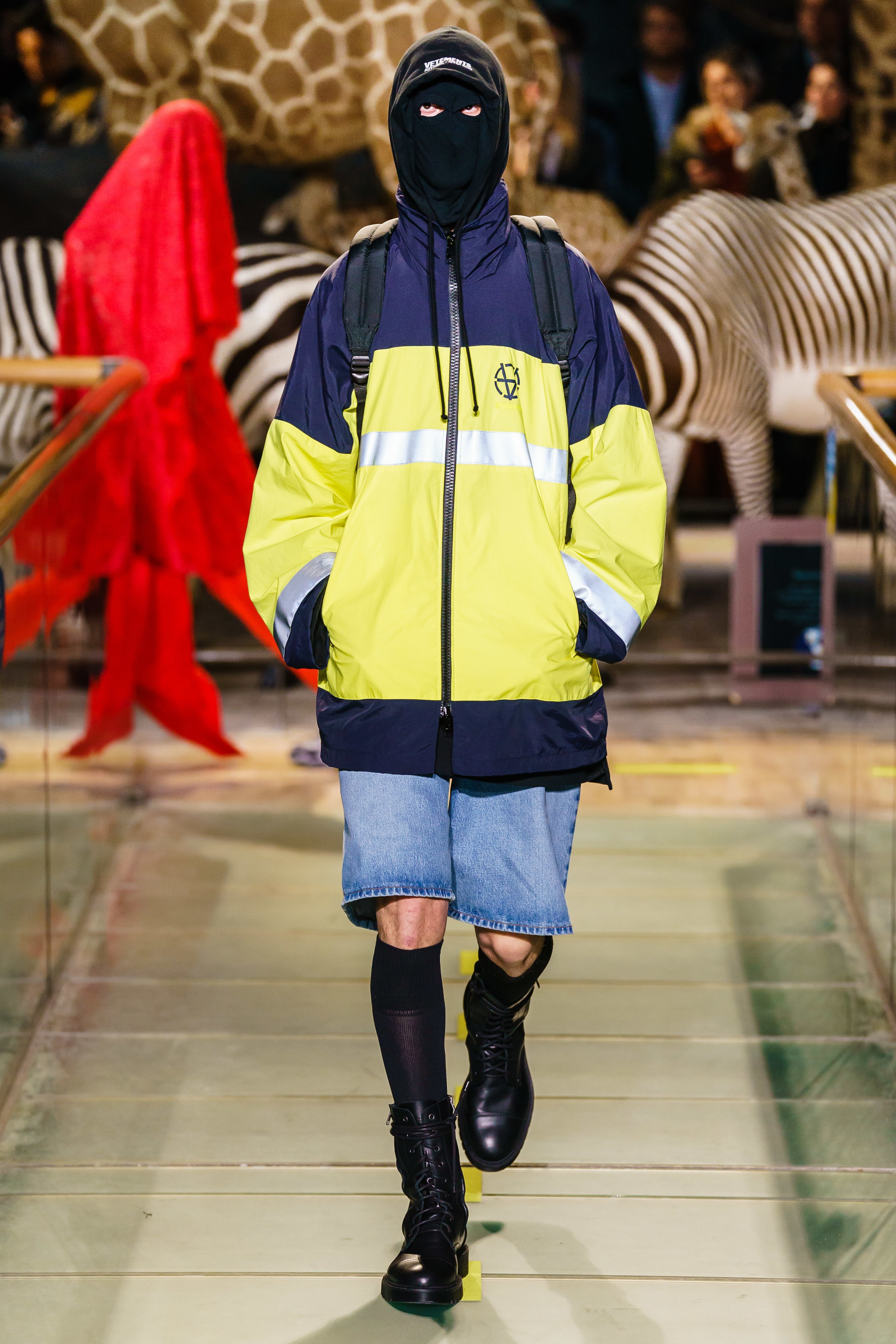 vetements2023秋冬新款,vetements2022秋冬高级成衣发布