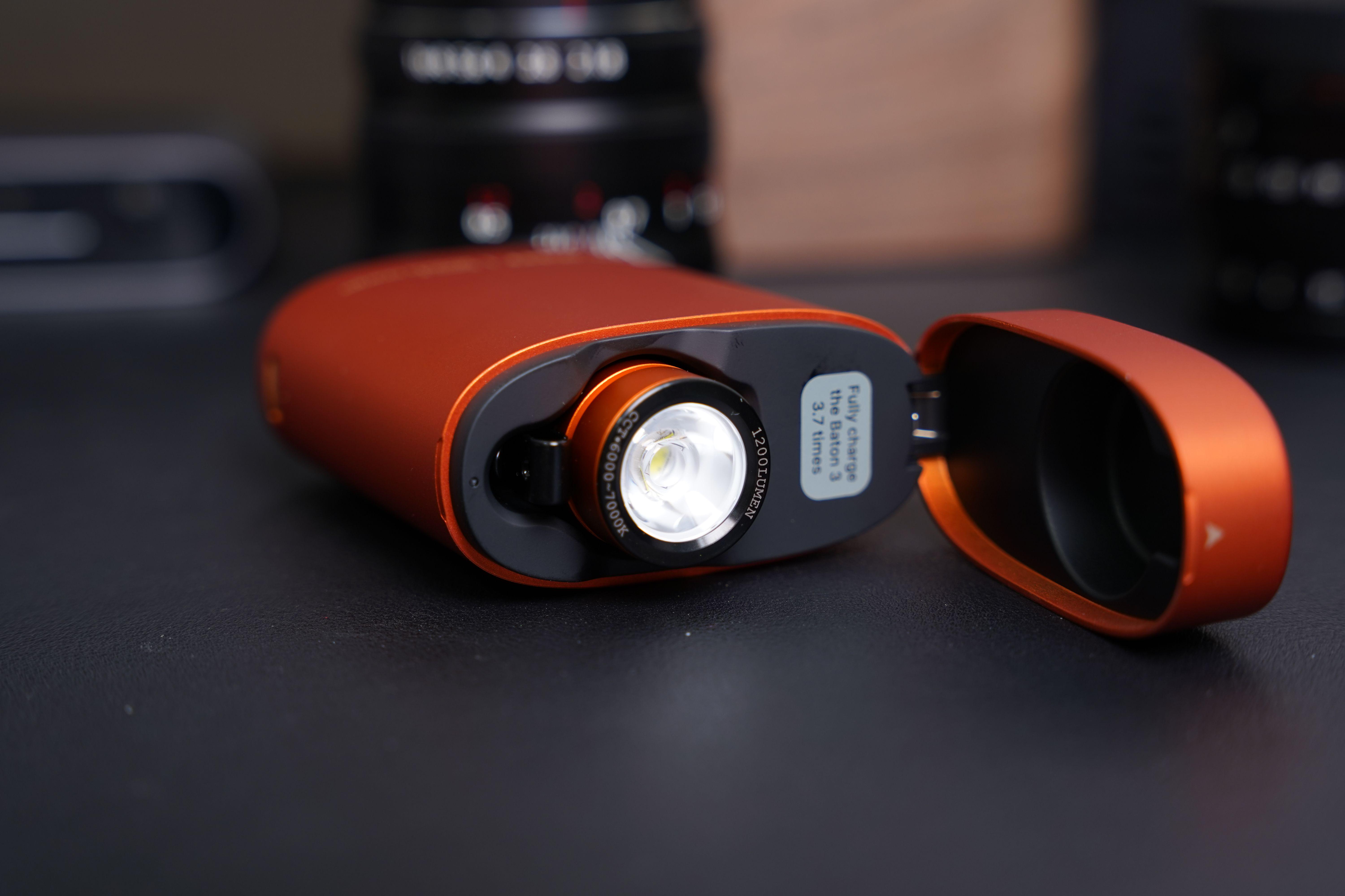 把手电筒做得和TWS耳机一样——指挥家Baton3尊享版