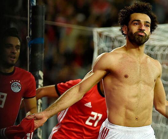 萨拉赫脱衣庆祝进球,萨拉赫脱衣庆祝