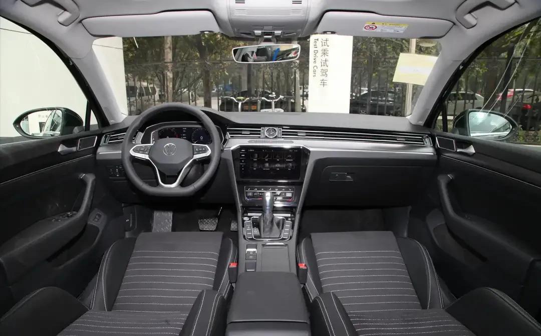 天籁与迈腾哪个质量好,红旗和迈腾哪个质量好