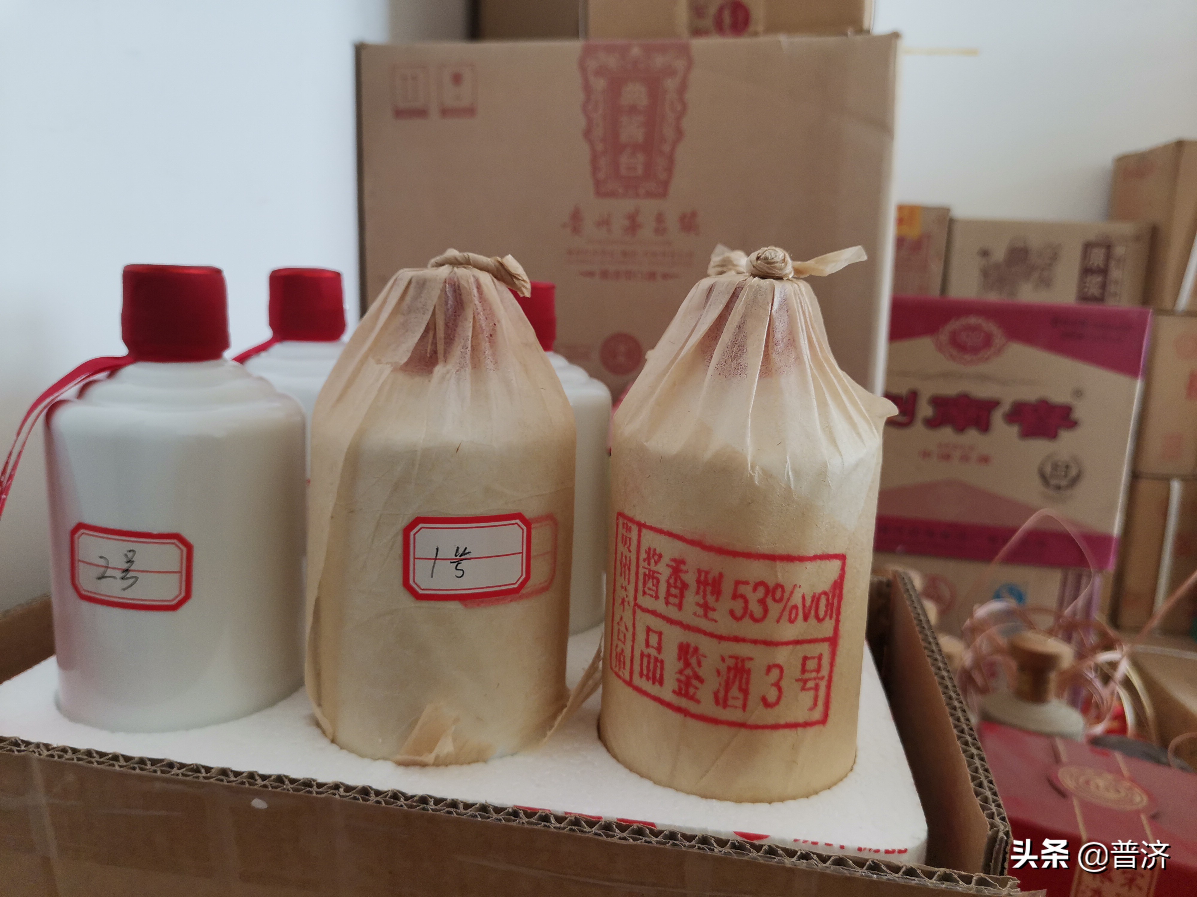 酱香酒的七大特点足以慰风尘,遮羞扇和红盖头