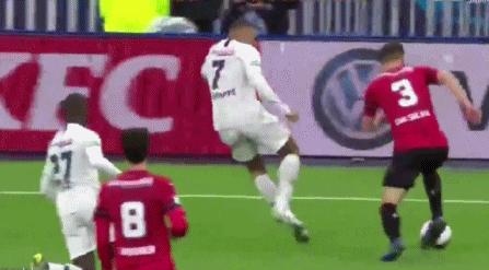 姆巴佩为啥很难超越c罗,姆巴佩要达到什么条件才能超梅罗