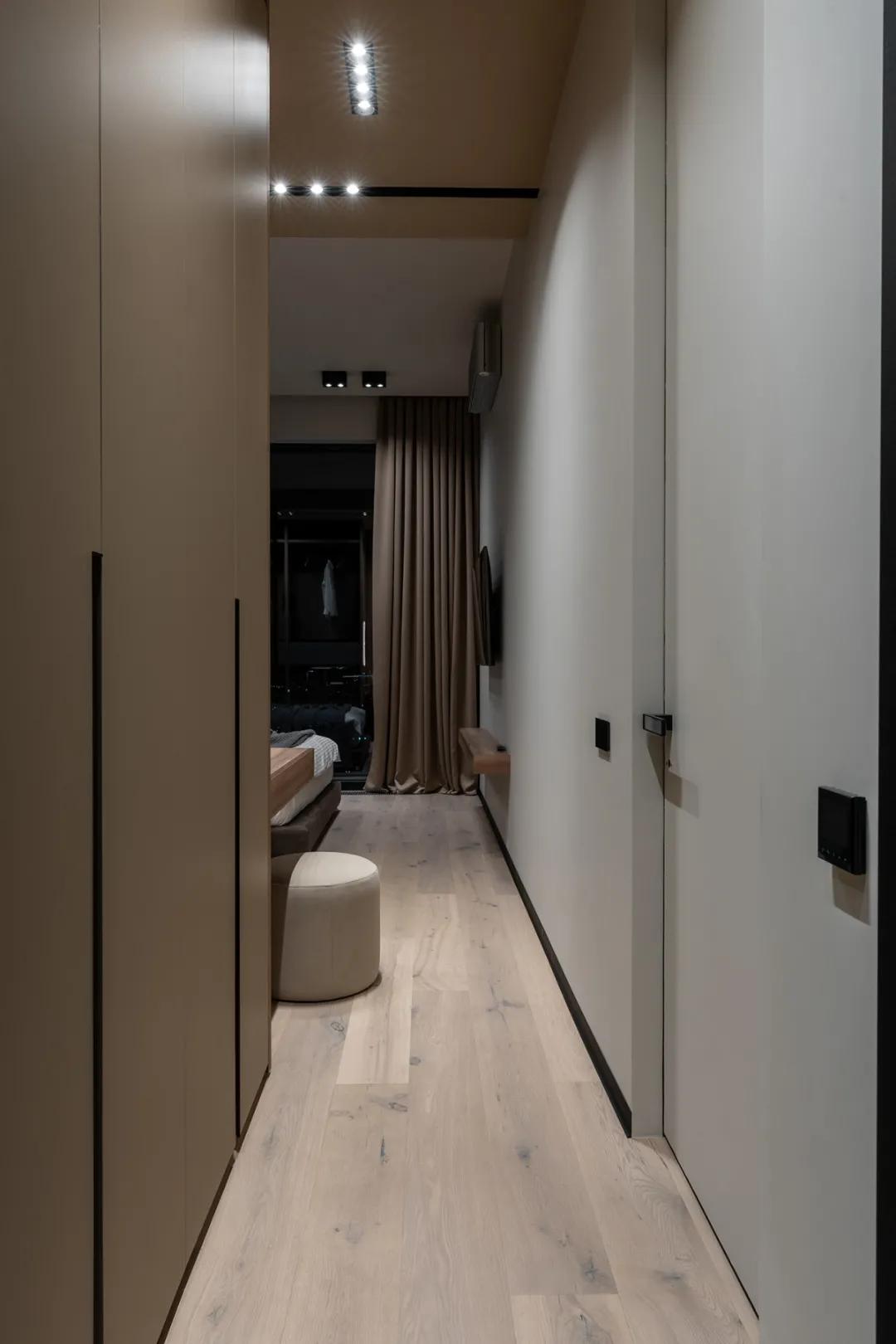 顶层挑高复式轻奢风格,香港天汇顶层复式