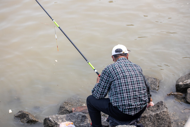 高碳和低碳的界定,为什么高碳竿没有低碳竿手感好