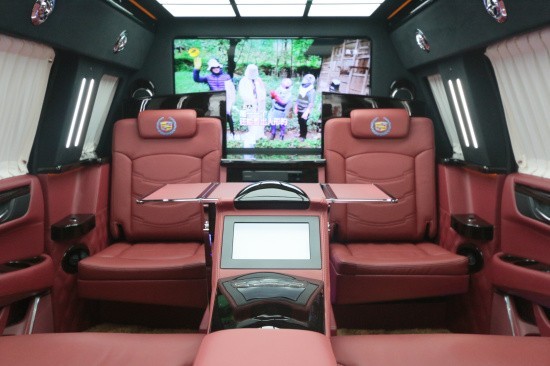 GMC特工一号.5.9米超长车身，蓝牌C照驾驭.现车.特惠