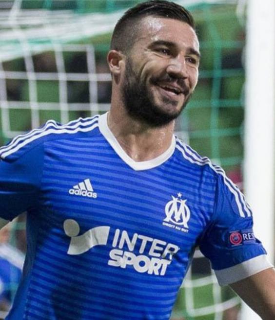 中超足球史上最惨烈打架,中超联赛最严重的球员群殴事件