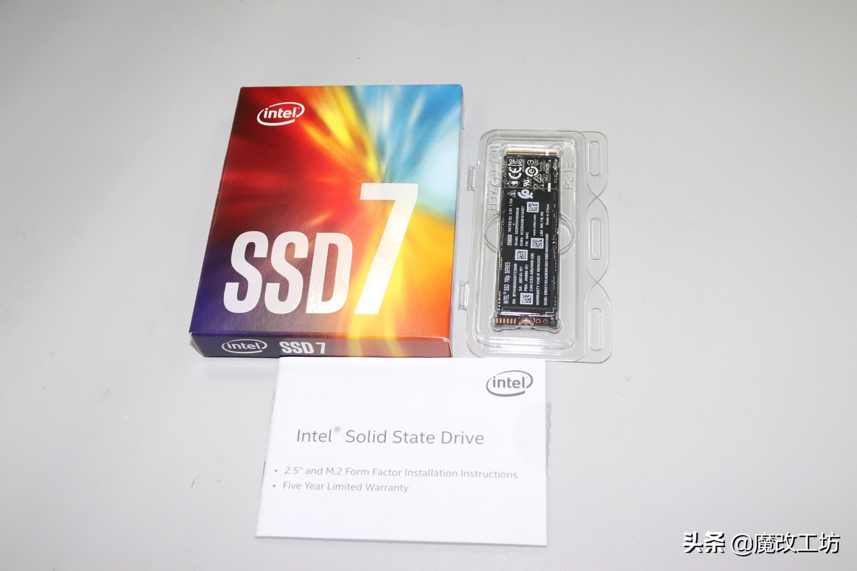 英特尔与三星固态硬盘的差别,英特尔企业级高寿命固态硬盘