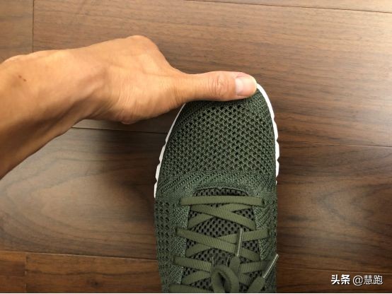 鞋舒不舒服只有脚知道下一句,鞋舒不舒服只有脚知道