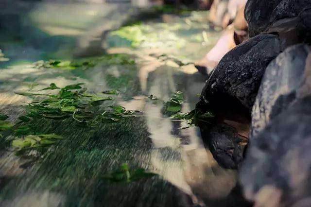 昆明弥勒温泉推荐,弥勒湖泉温泉五一