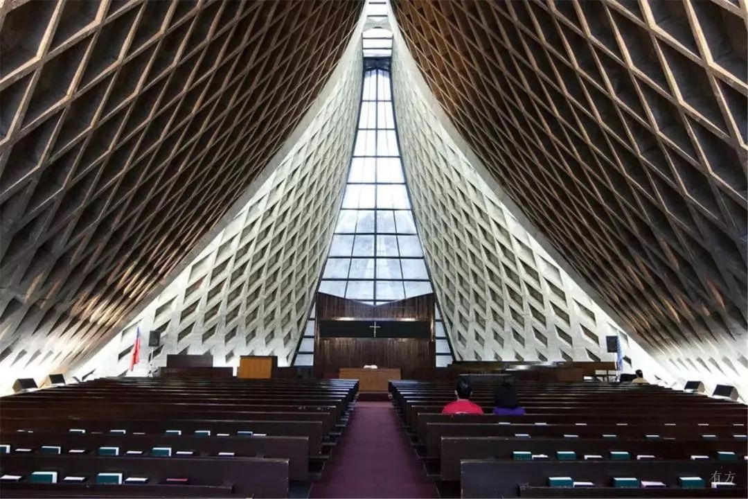 漫步台中，学建筑的中国人都应该去看看”的东海大学...