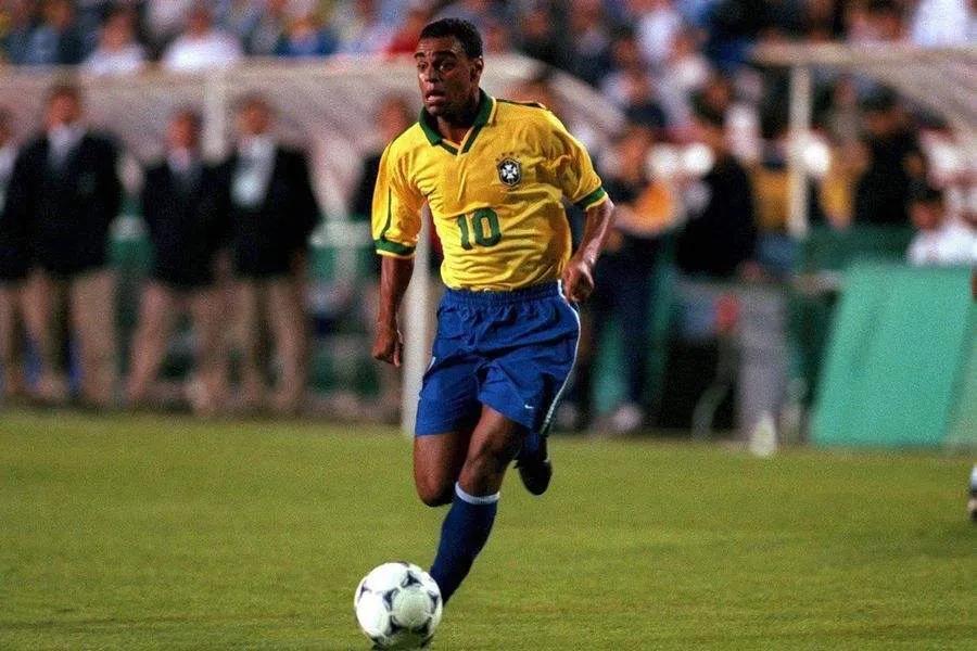 实况足球绿茵精选,实况足球2020绿茵传奇怎么编辑