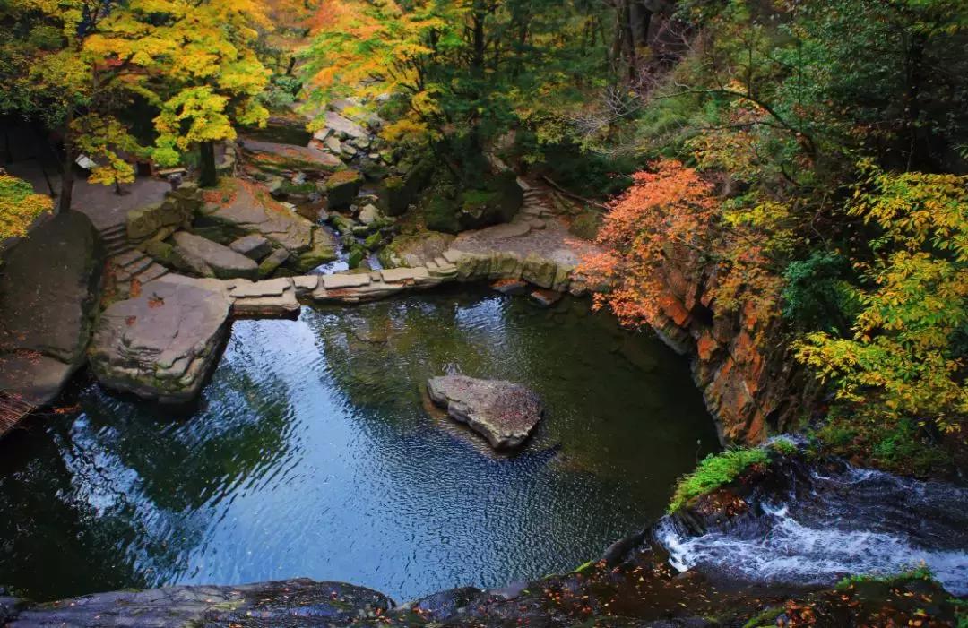 10月旅行地推荐最适合初秋出游,10月最适合慢慢旅游的地方