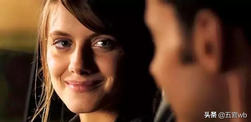 暗恋记录朋友圈,朋友圈暗恋评论