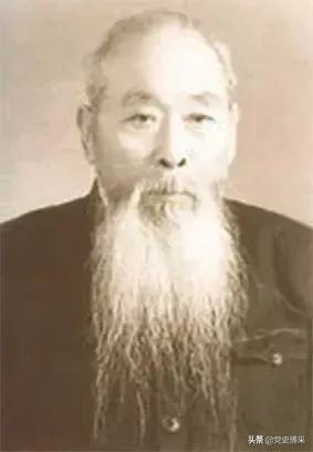 参加辛亥革命的著名*产党共**人,其中两人成为开国元帅,一人成为开国大将