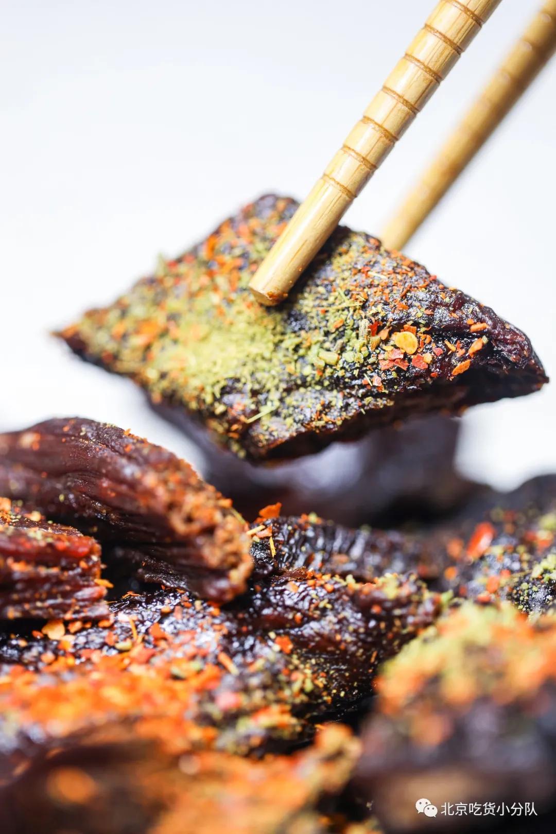 沈阳卖牛肉干的网红,卖牛肉干抖音网红