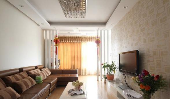 阳台晾衣服看着不美观还不方便怎么办？有哪些方法可以解决