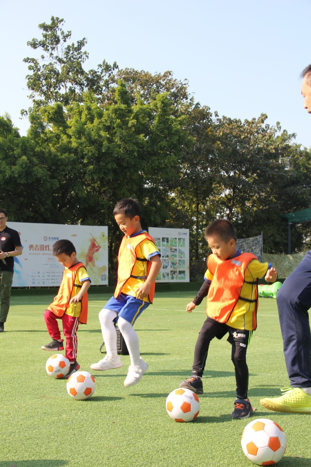 超萌兔足球文化拓展学习营圆满结营！下一次去哪里你来定