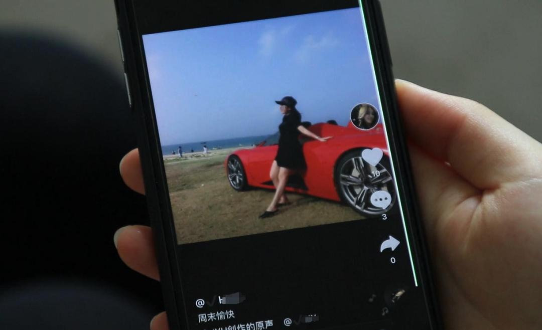 开千万豪车的富家千金,开着千万豪车的富婆