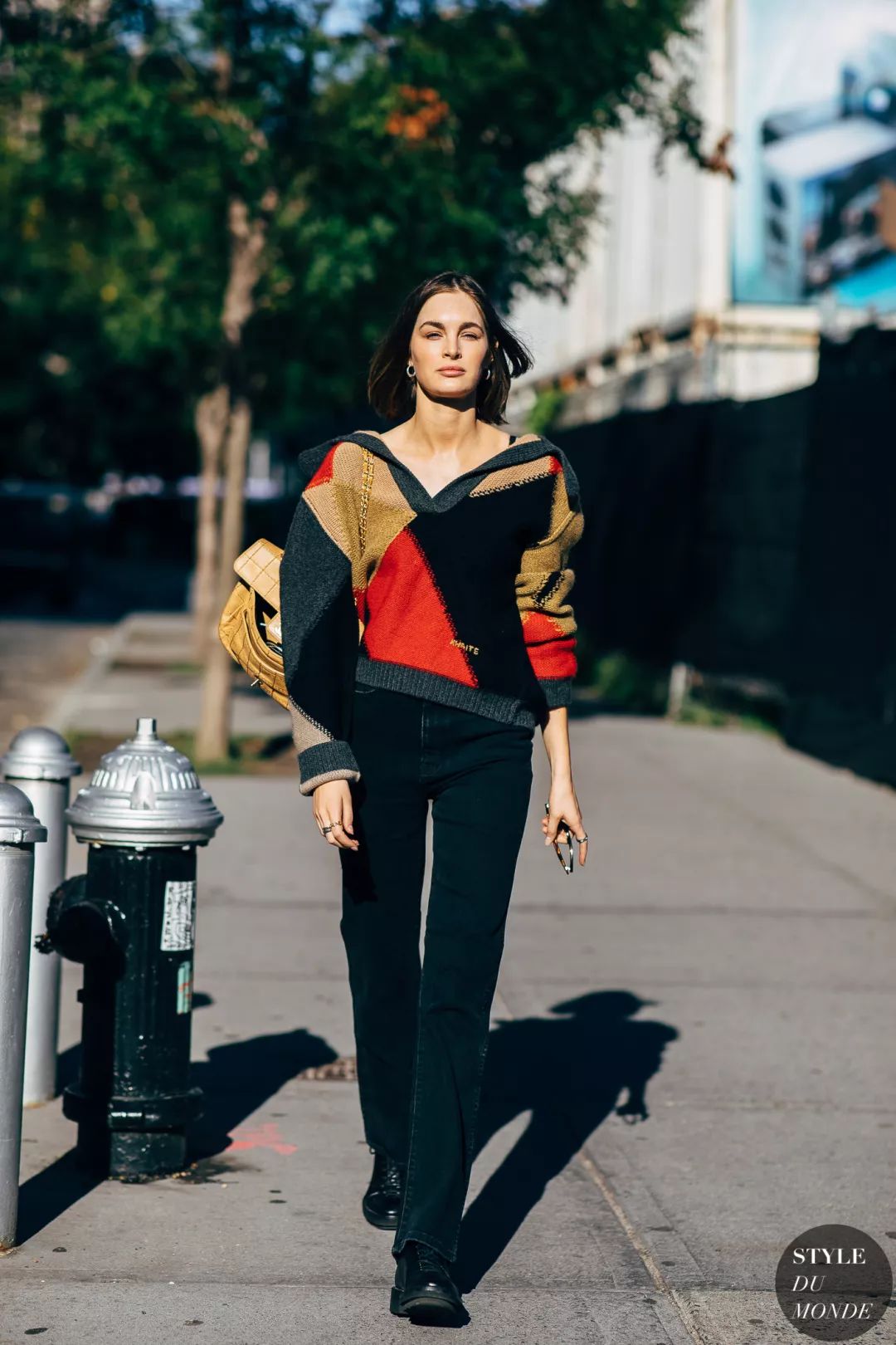 毛衣裤子显瘦款,直筒裤和阔腿裤哪个显高显瘦