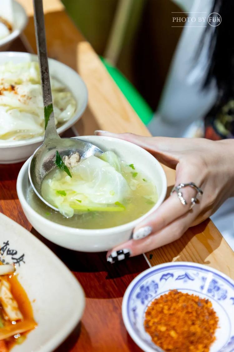 上海排队1000+的肖四女乐山跷脚牛肉终于来武汉啦