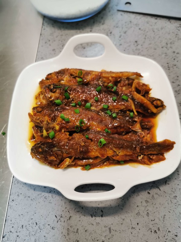 不管什么鱼怎样做才好吃,做鱼去腥只需三种调料