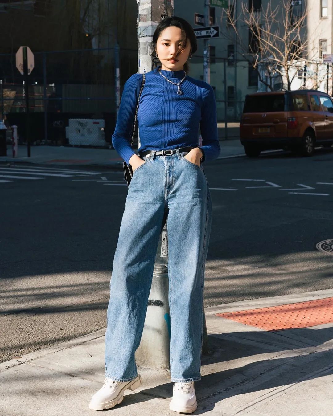 穿牛仔裤对身体健康有害吗,便宜的牛仔裤对身体有害处吗