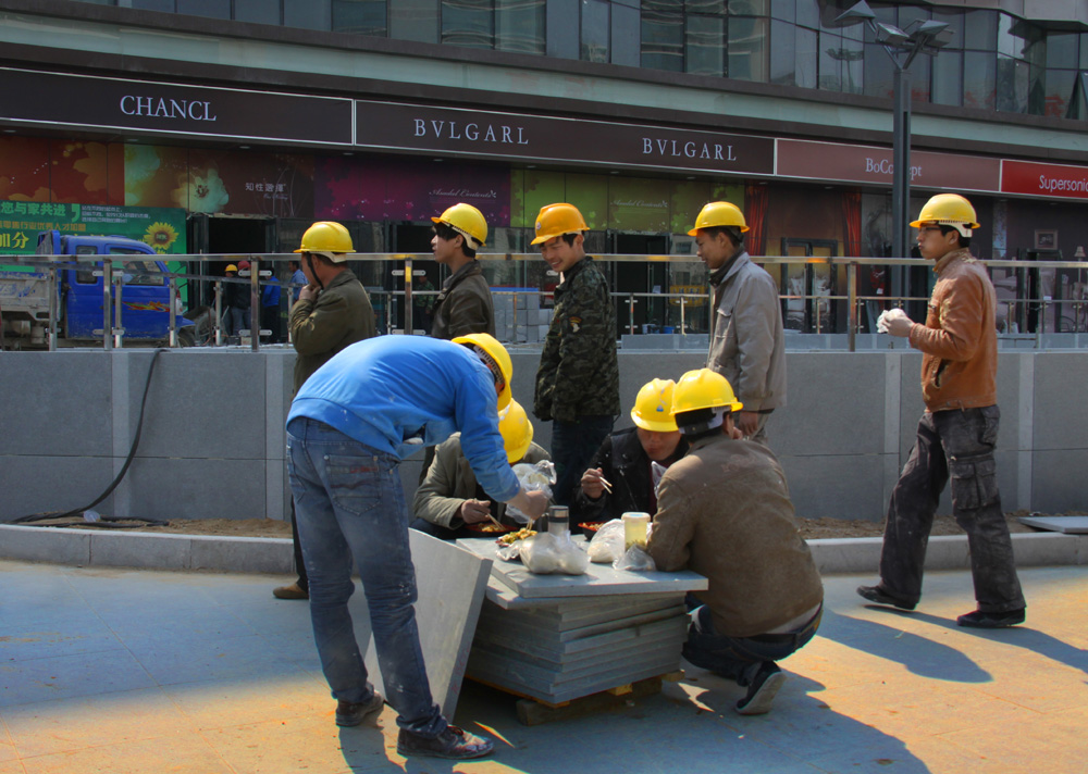农民工遇到相亲女孩,农村相亲女的有房