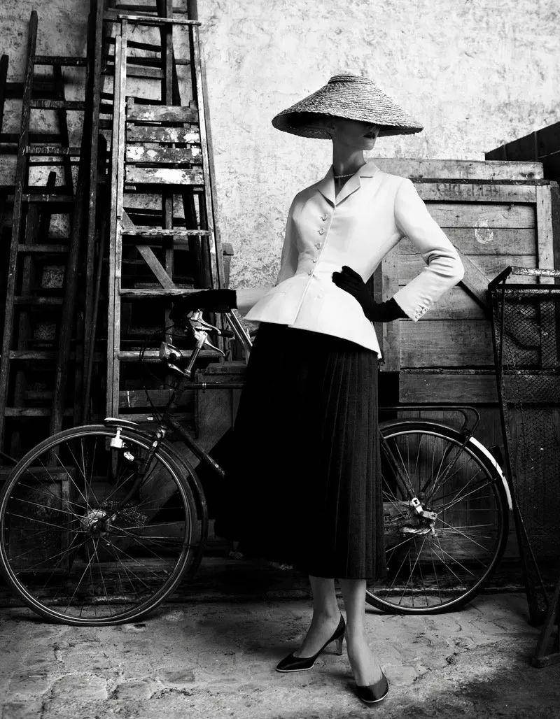 iu换装惊艳全场,iu变装秀完整版