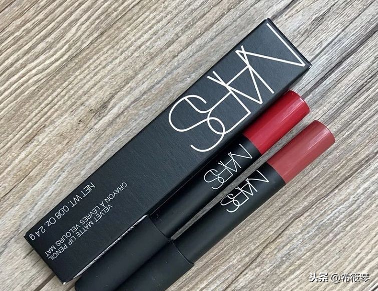 这根口红随便涂都美死了好嘛!我真怕抢不到!