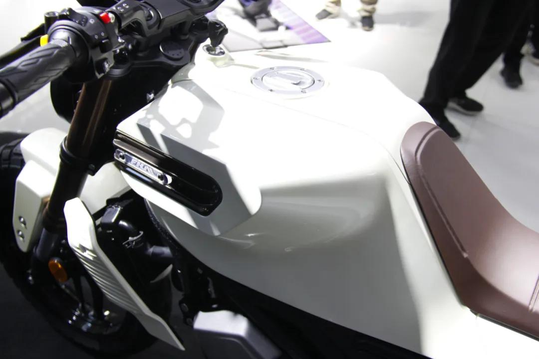 飞肯fkm250是地平线吗,飞肯2021版250