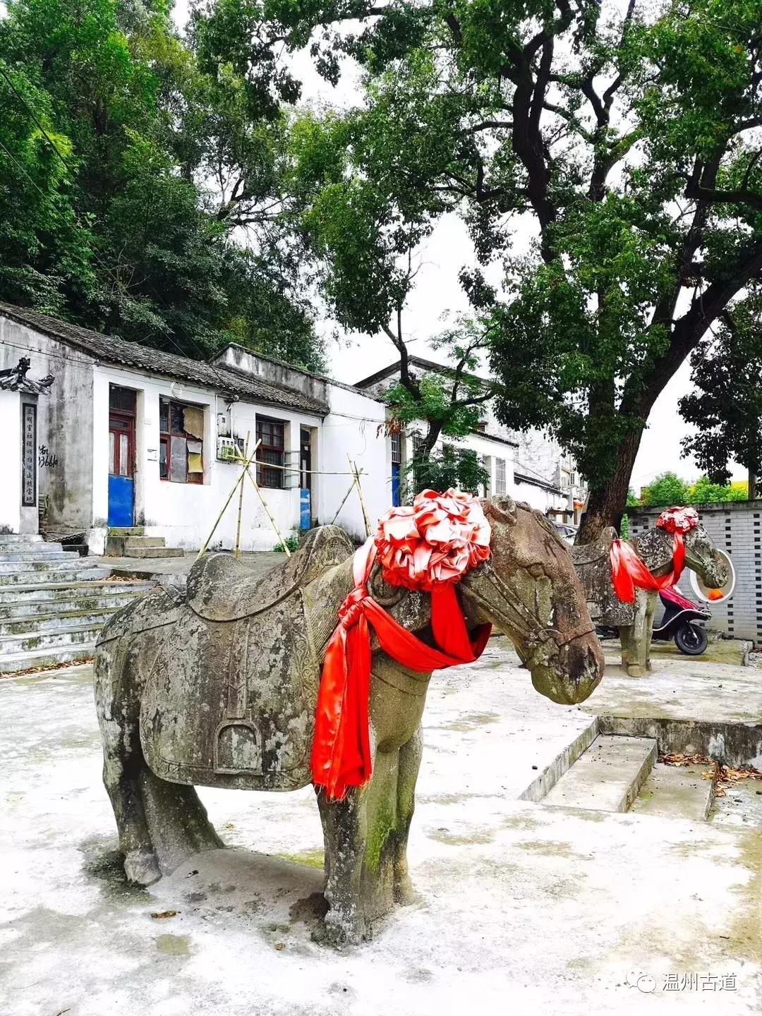 千年古村平阳县鸣山村古城夜景,平阳昆阳鸣山古村落