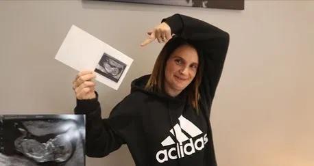 英国2个足球队,两个足球小将的妈妈