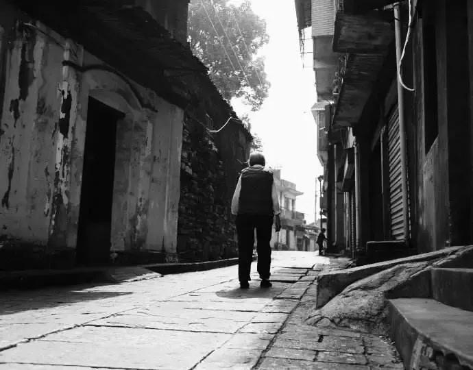 鞋匠的故事,精灵与鞋匠的故事视频