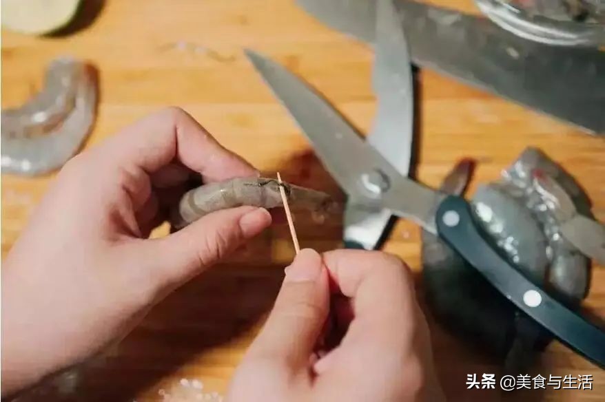 虾皮和虾头能直接吃吗,补钙吃虾皮好还是河虾好