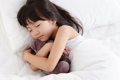 如何让孩子健康科学长高，有4点可能孩子长高会受到困难，爸爸妈妈一定要注意