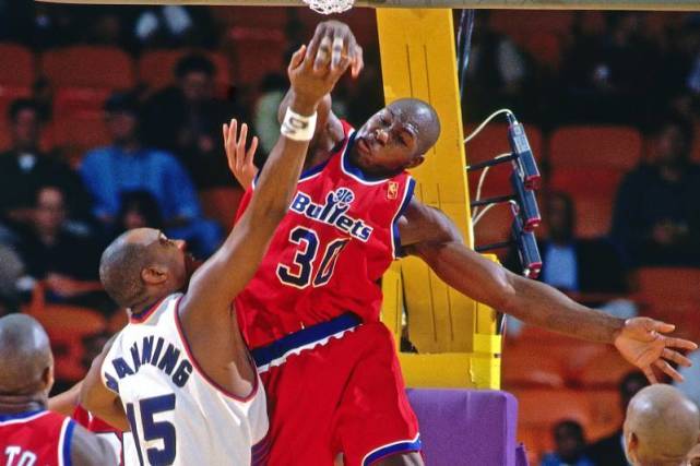 艾弗森96黄金一代选秀顺位,马布里和艾弗森nba巅峰时刻