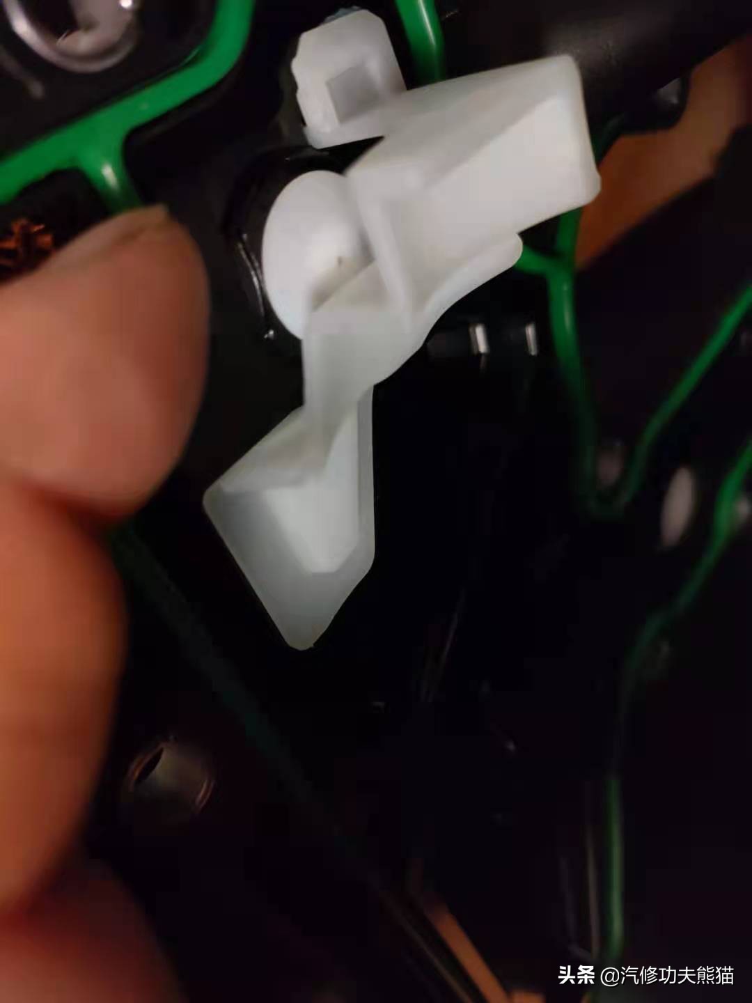 挑战奥迪A6低油耗,2009款奥迪a6l2.0t烧机油严重吗