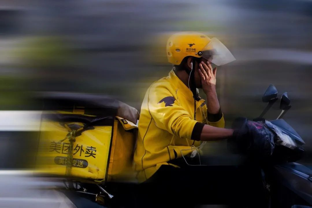 美团外卖客服介入赔付顾客,美团外卖客服将在72小时内处理