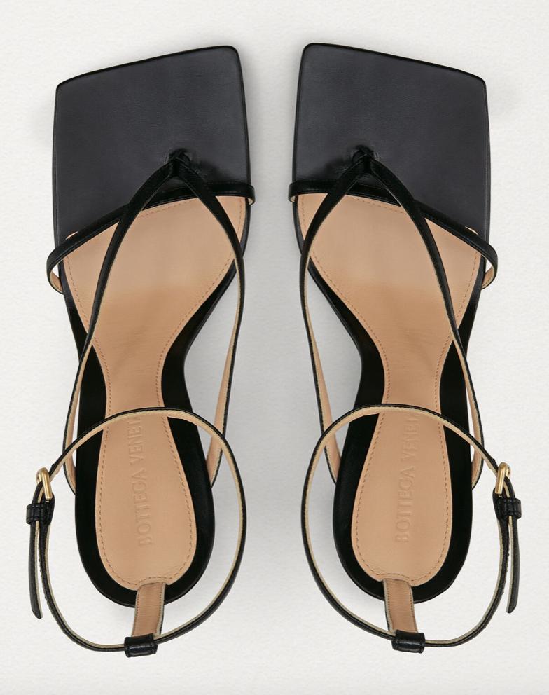 今年的时髦高跟鞋,今年时尚的高跟鞋品牌叫什么