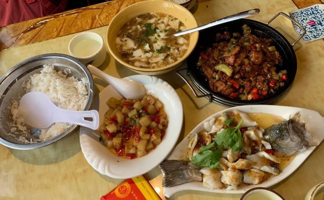 享受这个城市的美好,感受长沙这座不夜城